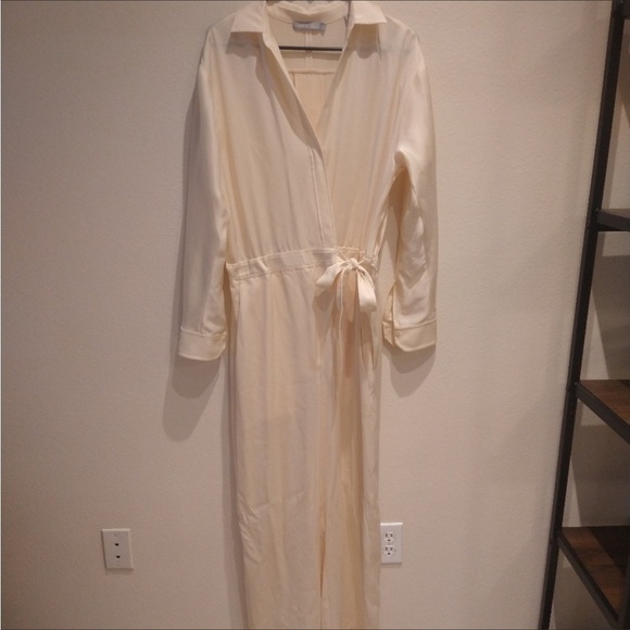 Vince Women’s Cross Front Jumpsuit Cream Size L Blouse One Piece V Neck - Picture 4 of 13